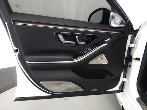 Used 2023 Mercedes-Benz S 580 4MATIC Sedan image 5