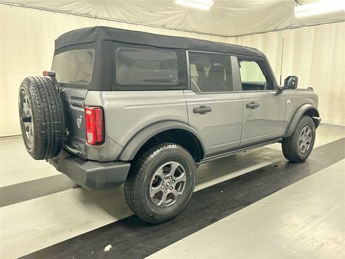 Used 2024 Ford Bronco Big Bend image 2