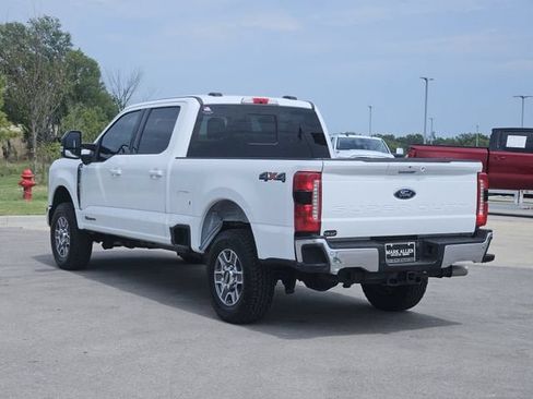 Used 2024 Ford F250 Lariat AWD/4WD image 5