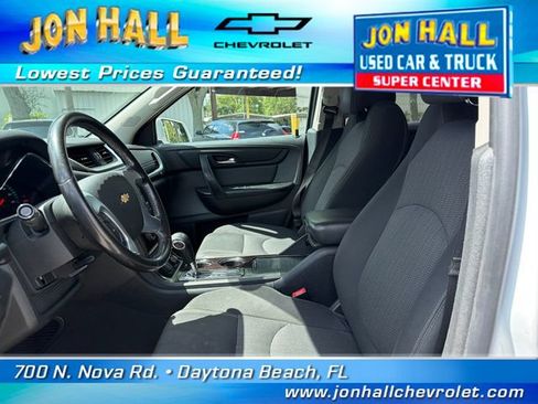 Used 2017 Chevrolet Traverse LT AWD/4WD image 19