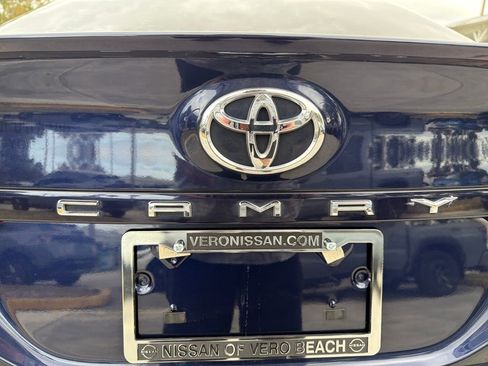 Used 2022 Toyota Camry XSE image 9