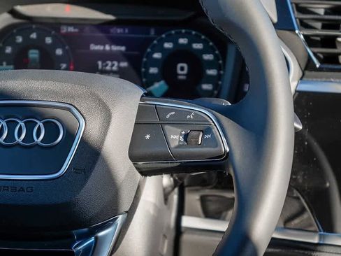 New 2025 Audi Q3 2.0T Premium image 15