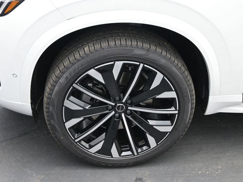 New 2026 Volvo XC90 B6 Ultra w/ Protection Package AWD/4WD image 4