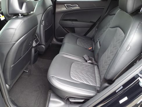 Used 2025 Kia Sportage X-Line w/ Premium Package image 13