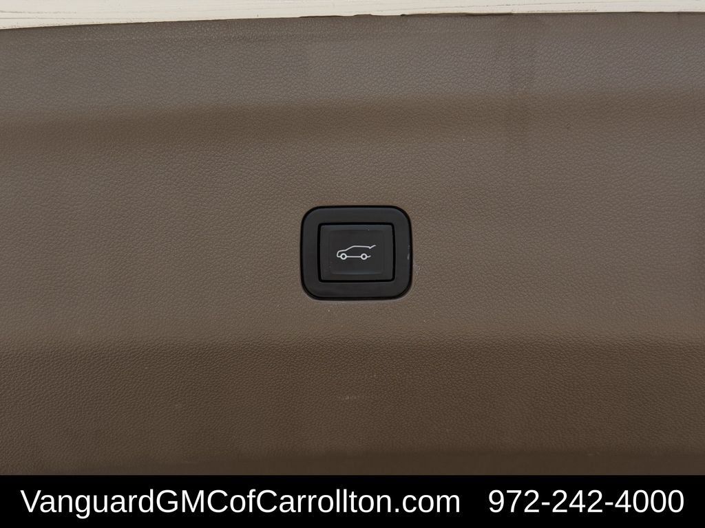 Used 2024 GMC Yukon XL Denali RWD image 42