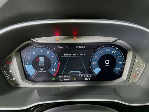 Used 2024 Audi Q3 2.0T Premium image 12