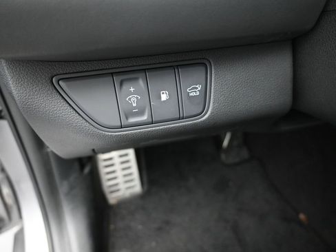 Used 2024 Genesis G70 3.3T Advanced w/ Sport Prestige Package image 13