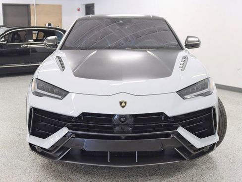 Used 2023 Lamborghini Urus Performante image 9