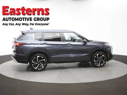 Used 2024 Mitsubishi Outlander SE AWD/4WD image 43
