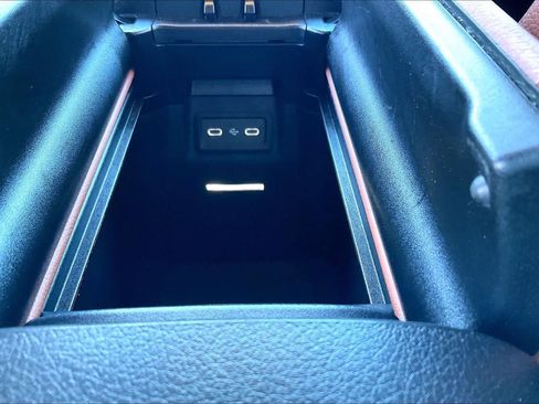 Used 2023 Mercedes-Benz GLC 300 GLC 300 image 37