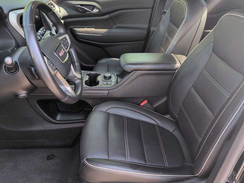 Used 2021 GMC Acadia Denali w/ Denali Ultimate Package AWD/4WD image 17