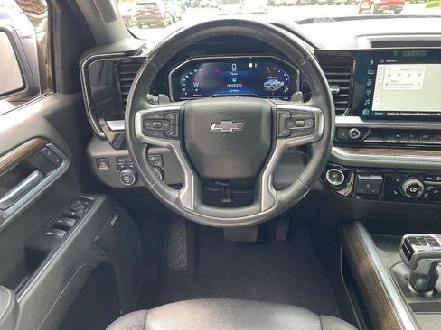Used 2022 Chevrolet Silverado 1500 RST w/ Convenience Package II AWD/4WD image 13
