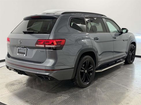 Used 2023 Volkswagen Atlas SEL R-Line image 6