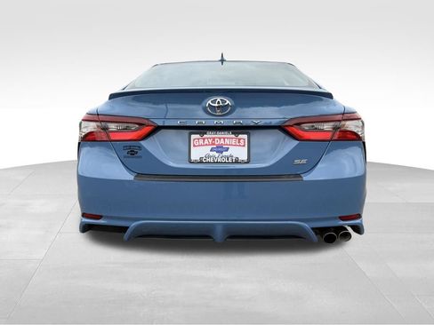 Used 2024 Toyota Camry SE FWD image 5