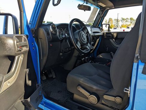Used 2015 Jeep Wrangler Sport image 25