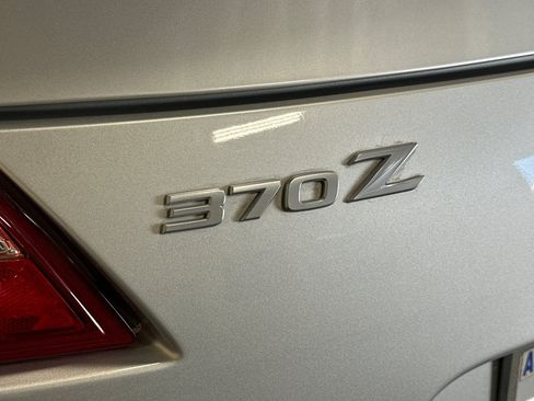 Used 2013 Nissan 370Z Coupe RWD image 47