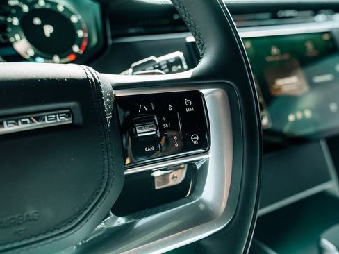 Used 2024 Land Rover Range Rover Long Wheelbase Autobiography image 24