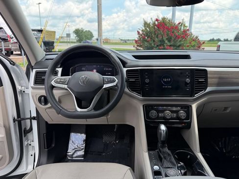 Used 2021 Volkswagen Atlas SEL Premium AWD/4WD image 14