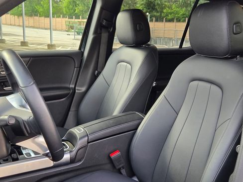 Used 2024 Mercedes-Benz GLB 250 image 14