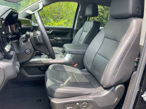 Used 2023 Chevrolet Silverado 1500 LTZ AWD/4WD image 7