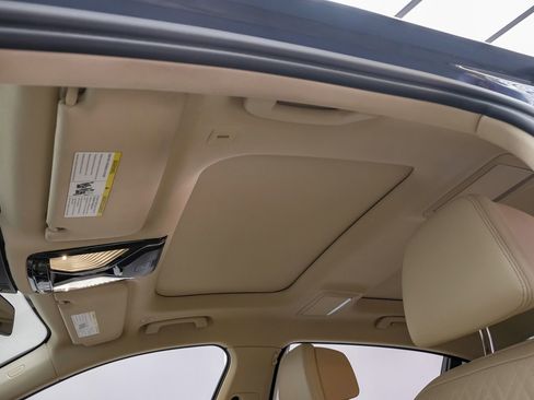 Used 2016 BMW 740i w/ Executive Package image 4