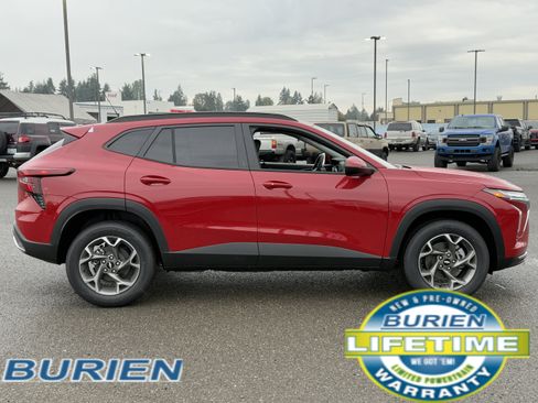 New 2026 Chevrolet Trax LT w/ Driver Confidence Package image 6