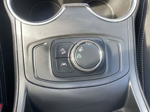 Certified 2024 GMC Terrain SLE image 17