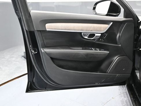 Used 2023 Volvo S90 B6 Plus w/ Protection Package Premier image 41