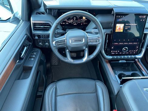 Certified 2025 GMC Yukon XL Denali image 16