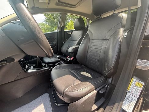 Used 2014 Ford Fiesta Titanium w/ Exterior Protection Package FWD image 23