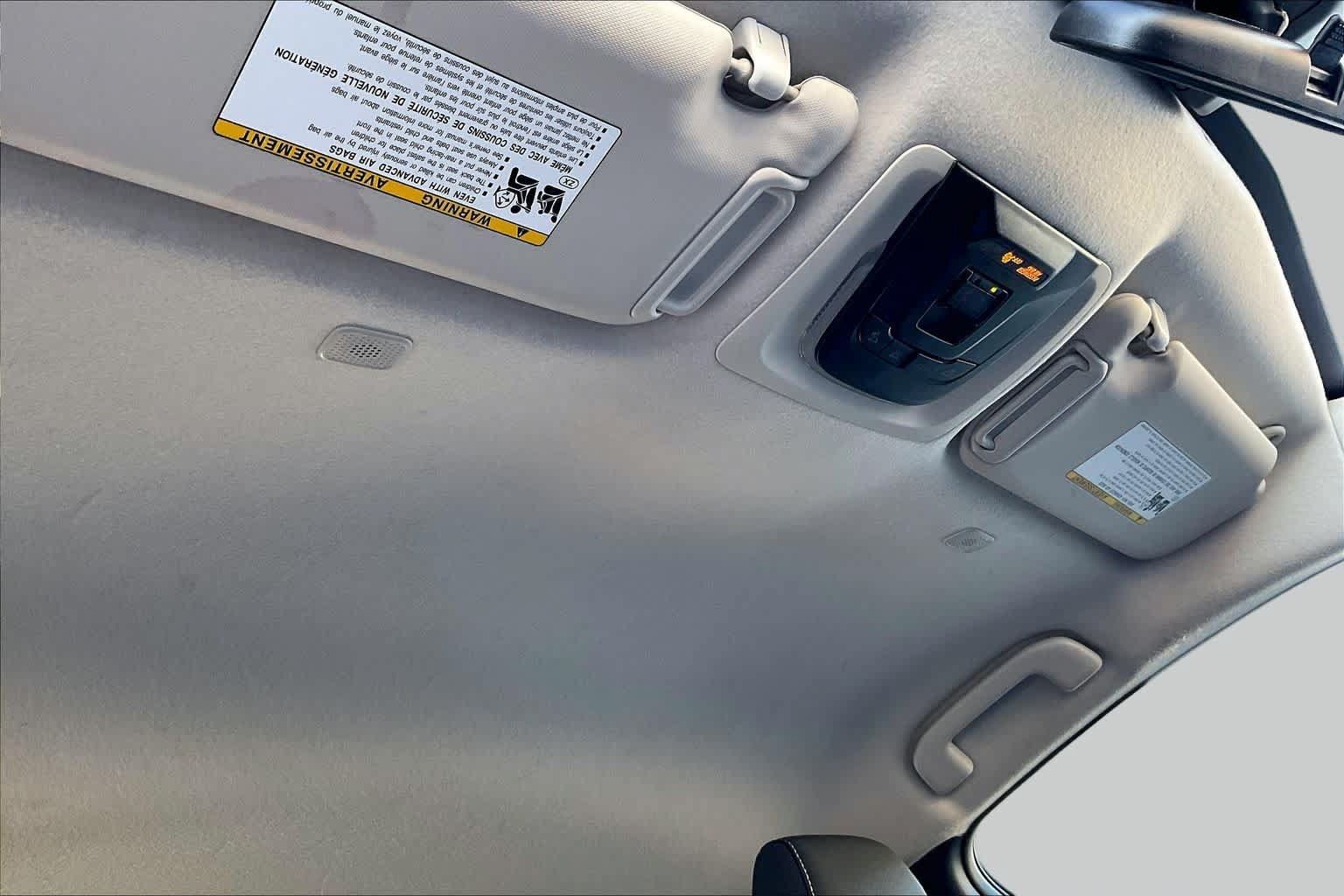 Used 2025 Toyota Corolla LE FWD image 14