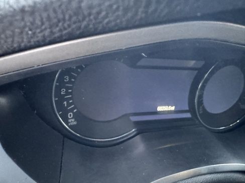 Used 2019 Lincoln MKZ Premiere image 6