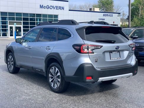Used 2024 Subaru Outback Limited XT AWD/4WD image 4