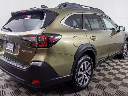 Used 2025 Subaru Outback Premium w/ Popular Package #1A image 18