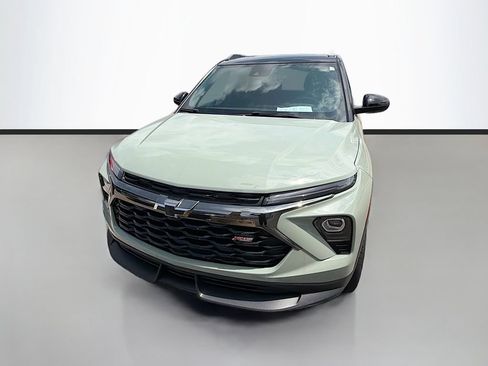 Used 2024 Chevrolet TrailBlazer RS w/ Convenience Package FWD image 2
