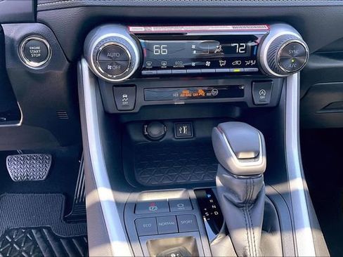 Used 2025 Toyota RAV4 XLE Premium FWD image 26