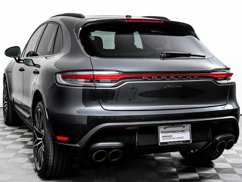 Certified 2025 Porsche Macan AWD/4WD image 3
