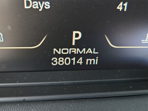 Used 2022 Maserati Levante Modena image 26