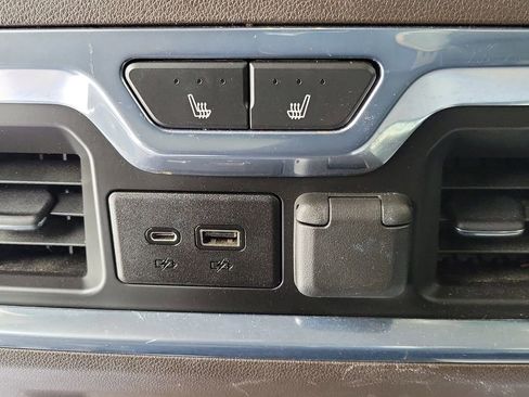 Certified 2021 Chevrolet Silverado 1500 LTZ w/ LTZ Convenience Package II image 14