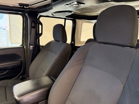 Used 2021 Jeep Wrangler Unlimited Sport AWD/4WD image 33