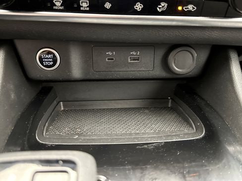 Used 2023 Nissan Rogue SV AWD/4WD image 15
