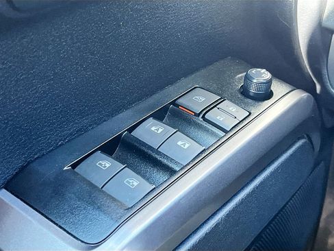 Used 2023 Toyota Tacoma SR5 w/ Technology Package image 17