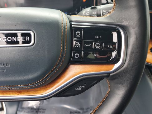 Used 2022 Jeep Grand Wagoneer Series II w/ Convenience Group III image 24