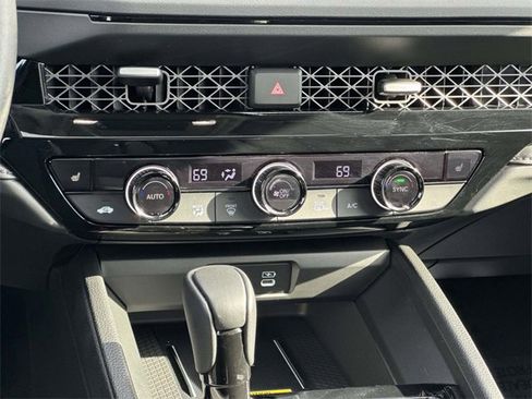 Certified 2025 Honda Accord EX-L image 18