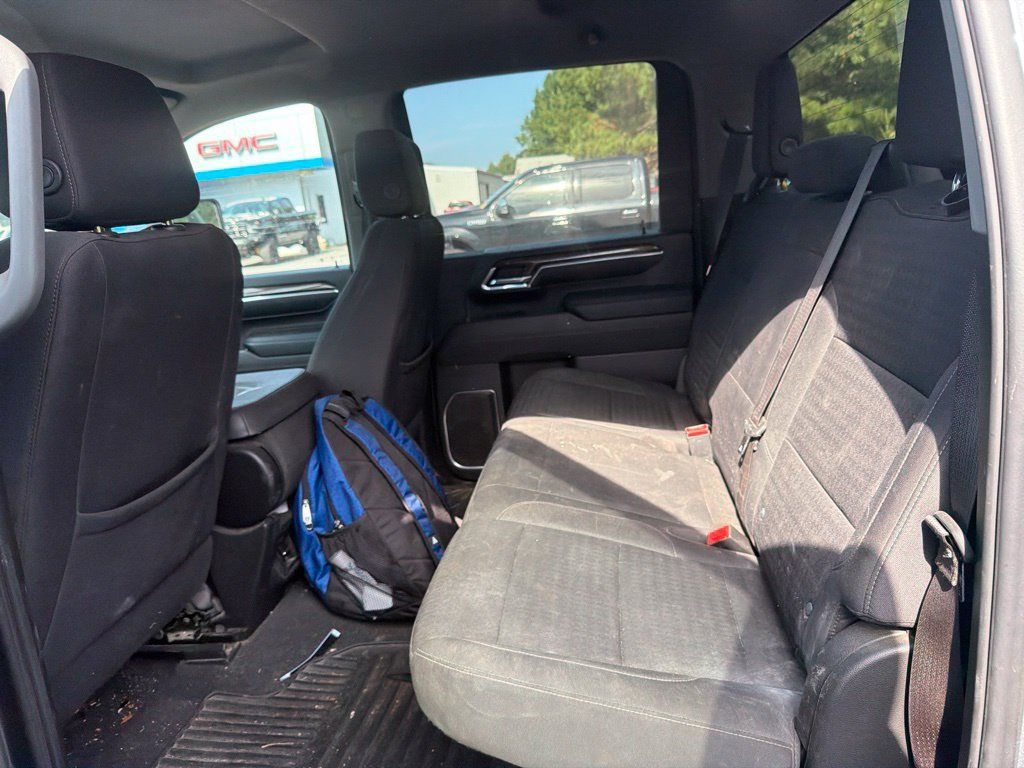 Used 2024 Chevrolet Silverado 2500 LT w/ All Star Edition AWD/4WD image 5