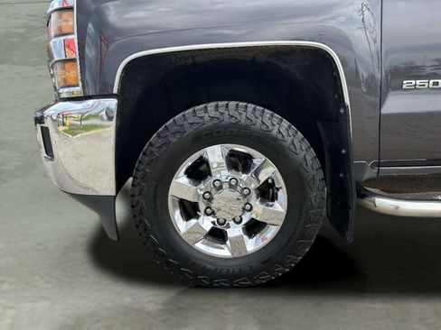 Used 2015 Chevrolet Silverado 2500 LT AWD/4WD image 31