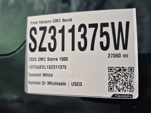 Certified 2025 GMC Sierra 1500 AT4 AWD/4WD image 34