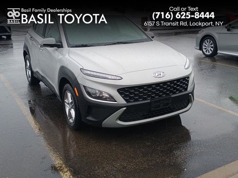 Used 2023 Hyundai Kona SE w/ Cargo Package image 1