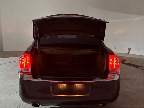 Used 2014 Chrysler 300 Uptown Edition w/ Quick Order Package 22M image 13