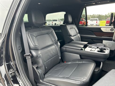 Used 2023 Lincoln Navigator Reserve AWD/4WD image 21